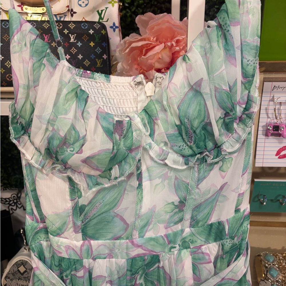 NWT Rosevelvet Floral Maxi Dress with Ruffle Hem - Picture 2 of 9